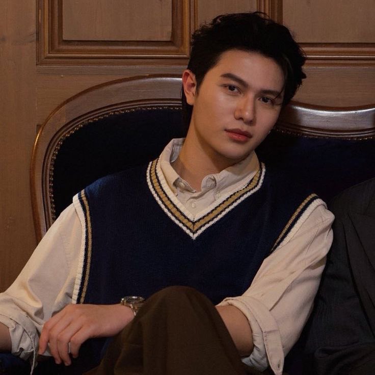 just_abeee's tweet image. A #RomeMok au where husbands Rome and Mok adopt a little girl and navigate their life as parents ⋆˚𝜗𝜚˚⋆