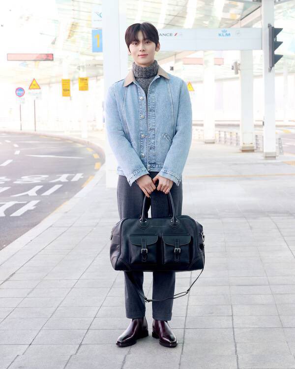 _520809's tweet image. 깔롱미냥                                               공손미냥