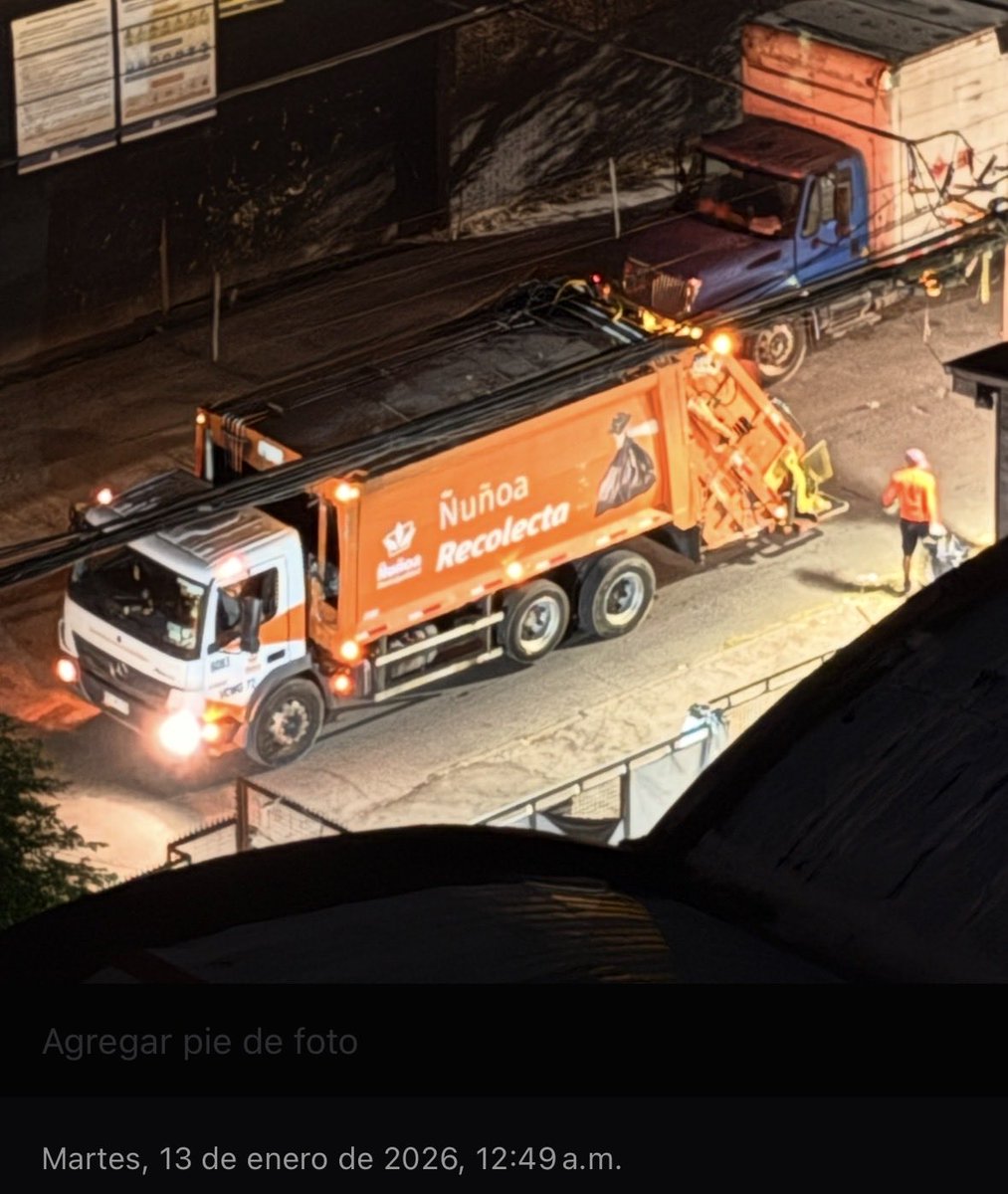 Hola <a href="/sebastiansichel/">Sebastián Sichel</a> <a href="/MuniNunoa/">Municipalidad de Ñuñoa</a>  alguna posibilidad que el camión de la basura pase a una más adecuada y no cerca de la 1 am ?