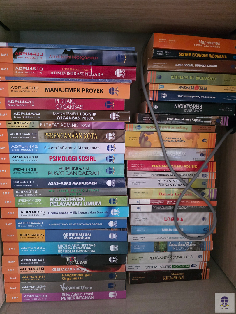 utfess's tweet image. ut! Udah lulus, modul gini dikemanain ya ? Mungkin ada yg mau nampung ?