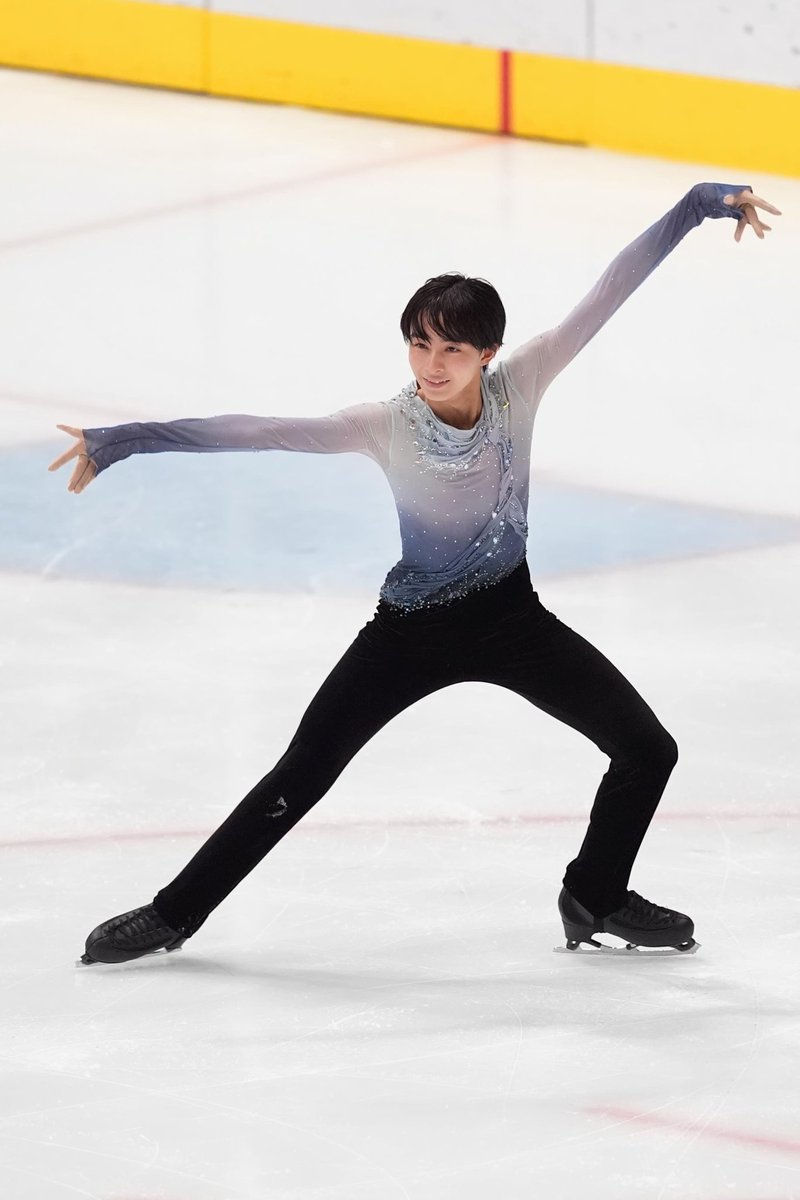 インカレ

たくさんの応援ありがとうございました。
嬉し泣きで終わる予定だったのですが、悔し泣きで終わってしまいました。
集大成にふさわしい演技をまたどこかで皆さんにお見せできるように頑張ります。