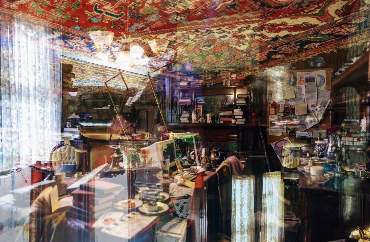 mitskination_'s tweet image. is it just me or is there a theme of "two" or "split"

her photos are double exposed
mitskiverse released TWO photos
the teaser show's TWO split angles
sun and moon imagery on the cork board
mitski's face being split into two