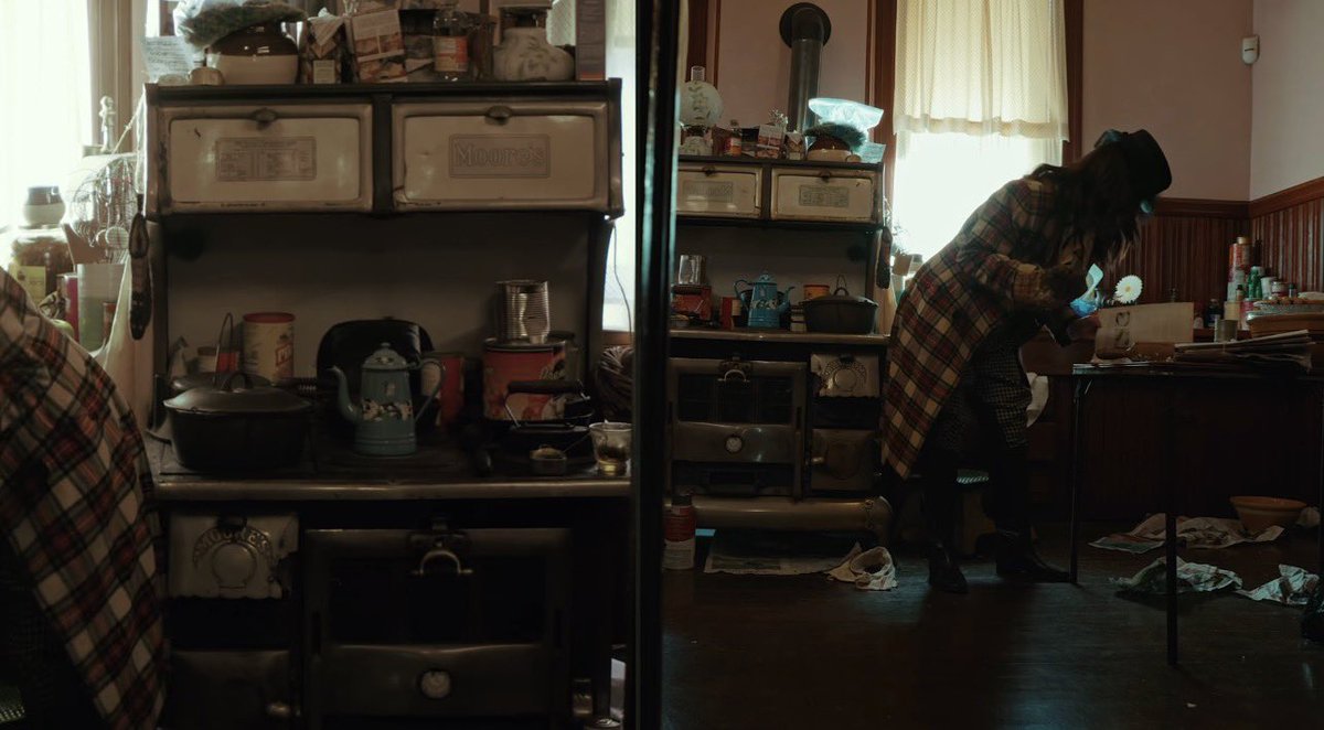 mitskination_'s tweet image. is it just me or is there a theme of "two" or "split"

her photos are double exposed
mitskiverse released TWO photos
the teaser show's TWO split angles
sun and moon imagery on the cork board
mitski's face being split into two