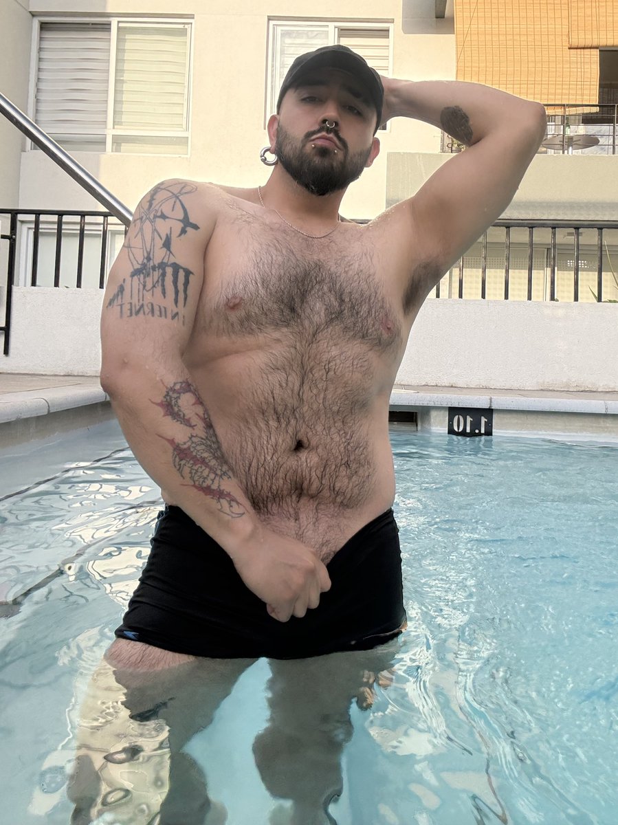 qué calor 🥵 RT si me empelotas 👅