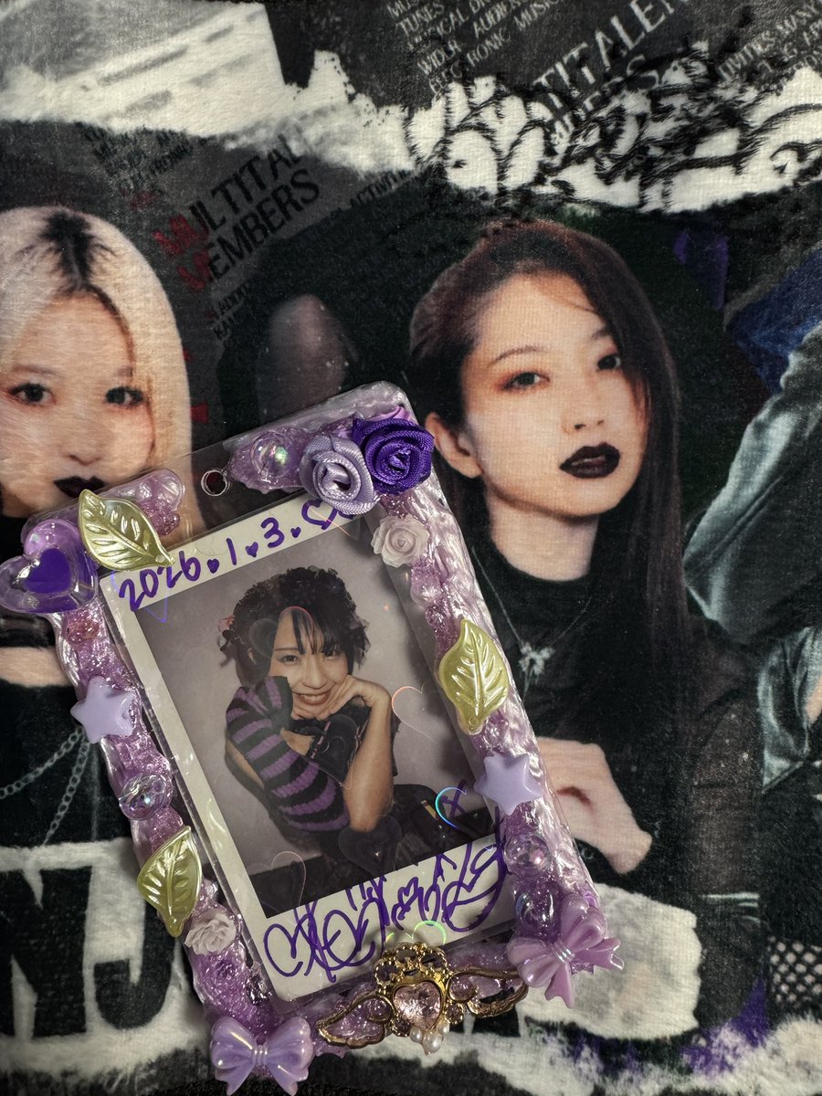 ぴめ デコケース 自分もかなさんから誕プレで頂いたステキなカードケースデコに誕生日に