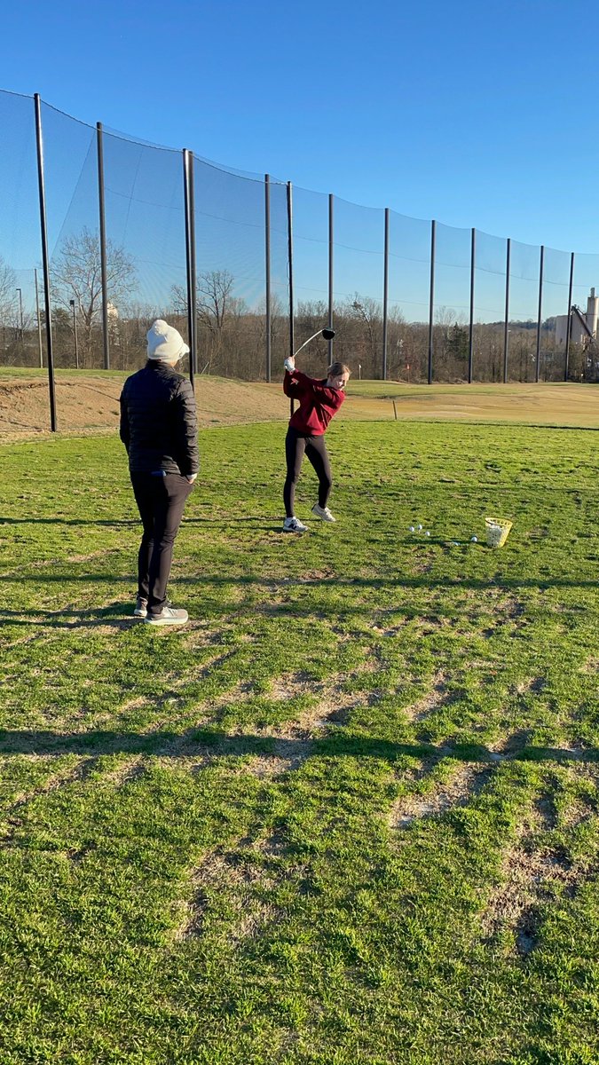 ABlevins_ones's tweet photo. Had a great lesson with @AllieKni    She has helped me so much over the last few months and I can’t wait for the season to get started!!  #tmsgolf #ladyvikinggolf #fairwaysandgreens https://t.co/gmtIzAfNAx