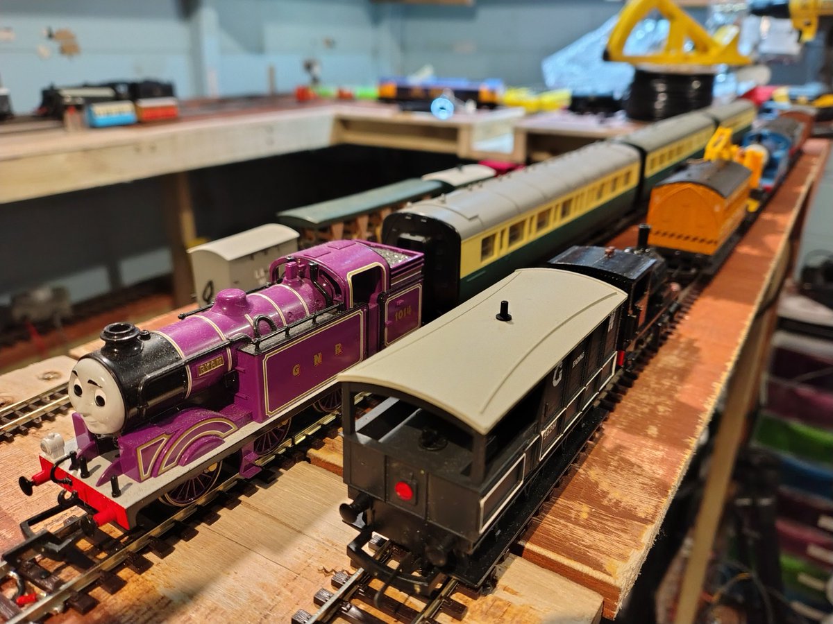 conductor165 tweet media