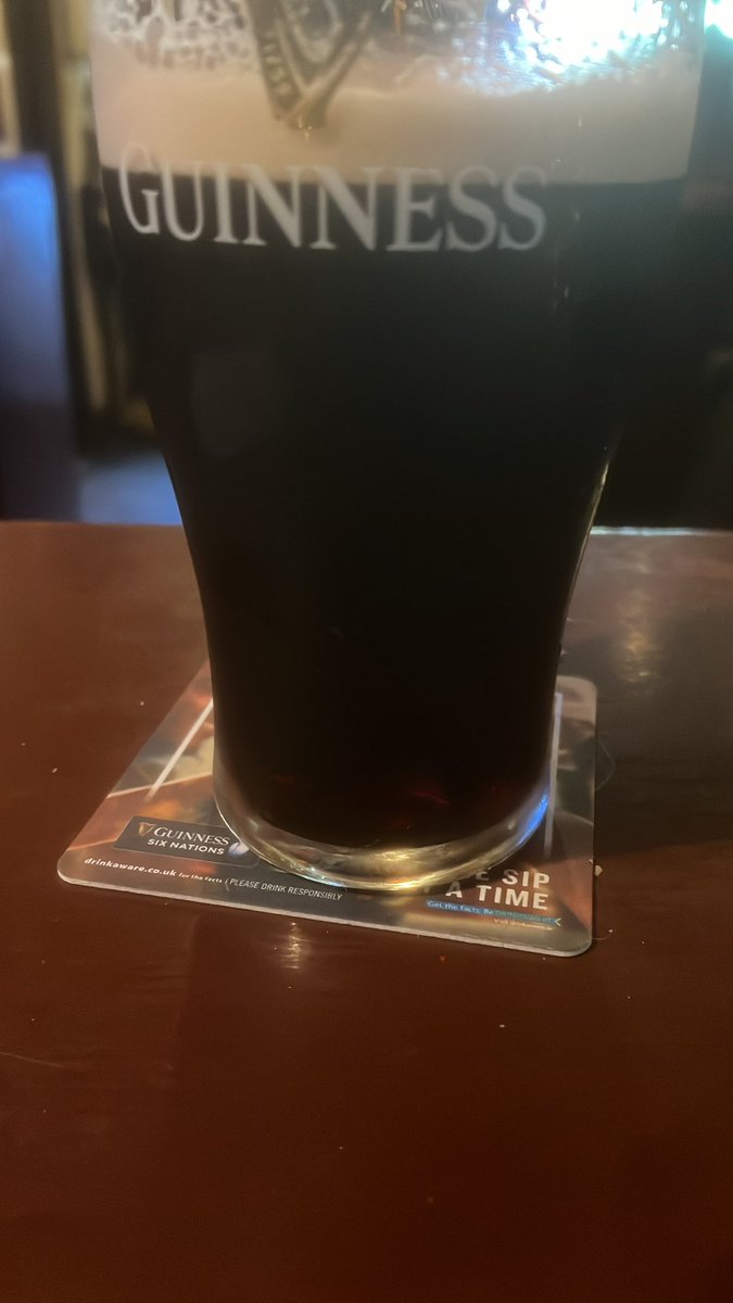 The Lower Deck on a Sunday. Nice crowd and atmosphere and staff that know what they’re at. First time in and will return, solid pints.