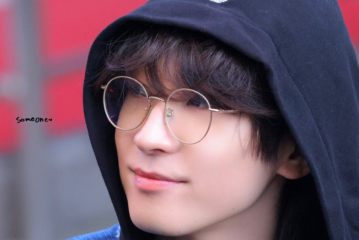 218717__'s tweet image. 