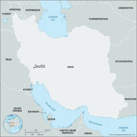 ES UNA TRAGEDIA: mensaje de Starlink

"Tengo noticias de alguien en Dezful: la ciudad está sitiada por Hashd ash-Shaabi (milicia terrorista iraquí).

Son mercenarios brutales con el rostro cubierto que no entienden persa y solo hablan árabe.

Toda la ciudad está en toque de queda