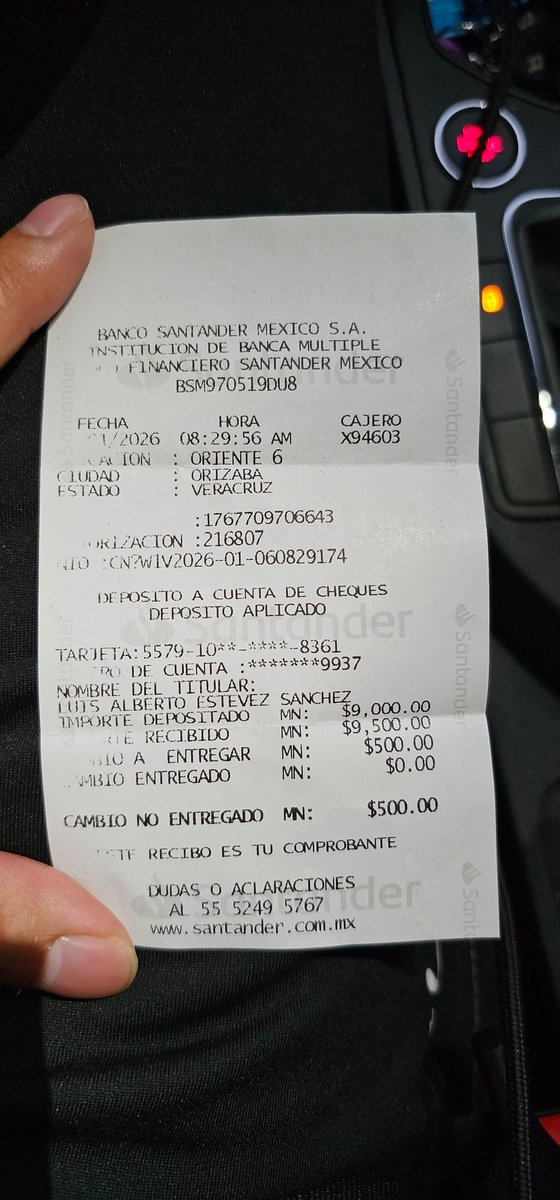 O sea que nomas por sus huevos roban dinero a la gente? <a href="/SantanderMx/">Santander México</a>
<a href="/Profeco/">Profeco</a>
Sus cajeros fallan y yo les regalo dinero o como? Que hueva tener que hacer trámites para que me devuelvan mi dinero neta no valen pura vrga.