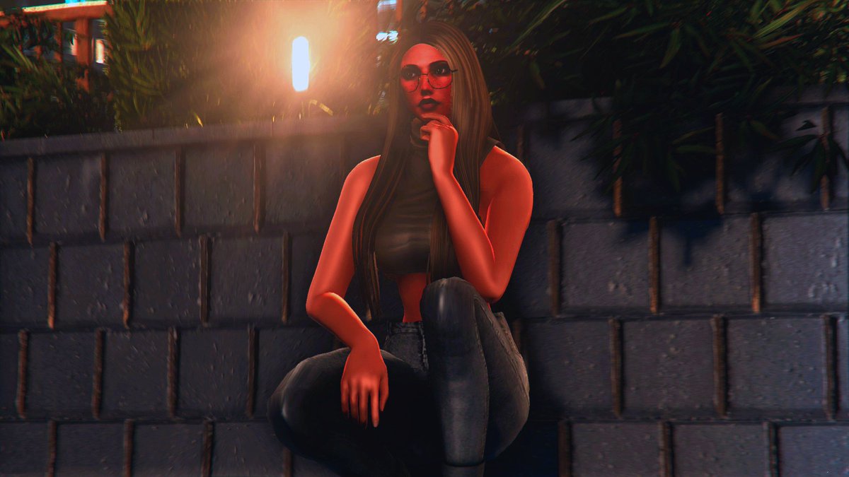 VibeCommunityRP's tweet photo. ¡Hey! ¿Sabíais que en Vibe Community tenemos objetos exclusivos para la fotografía? Nos encanta ver a todos nuestros usuarios sacando sus mejores dotes con el Rockstar Editor o nuestra cámara libre. https://t.co/CDBMqSMNew
