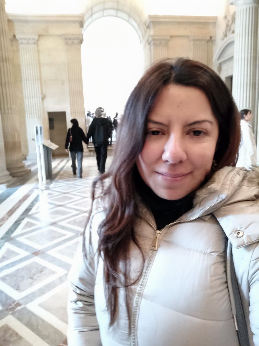 La Victoria de Samotracia ❤️ feliz de poder estar aqui #Louvre 🇫🇷