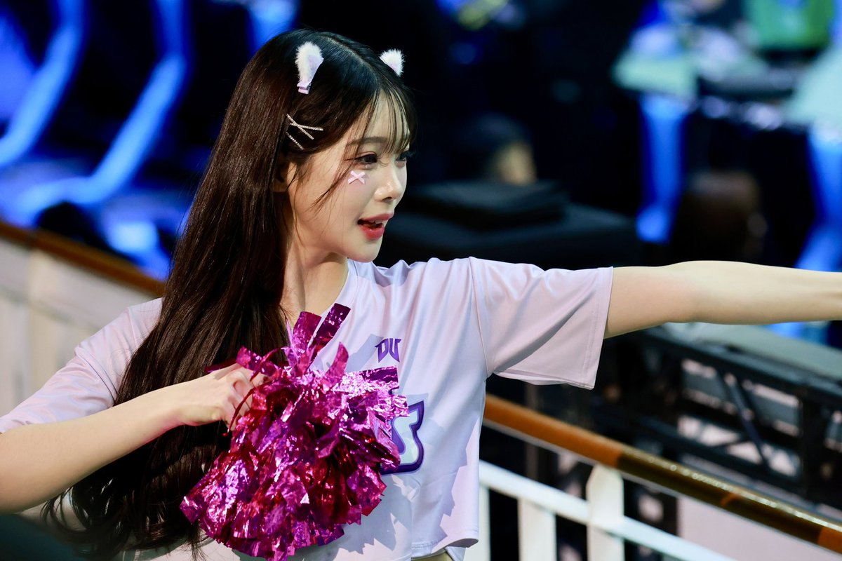 韓籍啦啦隊員。韓国出身のチアリーダー。Korean cheerleaders. 桂裕眞계유진 (限定女神小魔女) 2026/01/10唬唬派對 ...