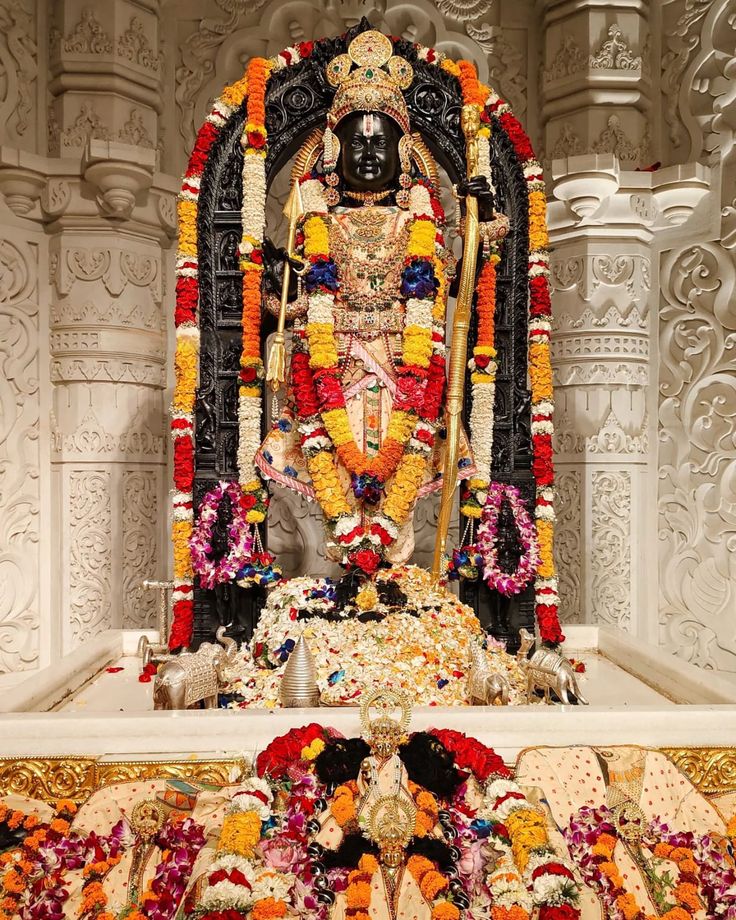 साक्षात श्री हरि के दर्शन सुख समृद्धि प्राप्त हो मनोकामना पूर्ण होगी 
जय श्री राम