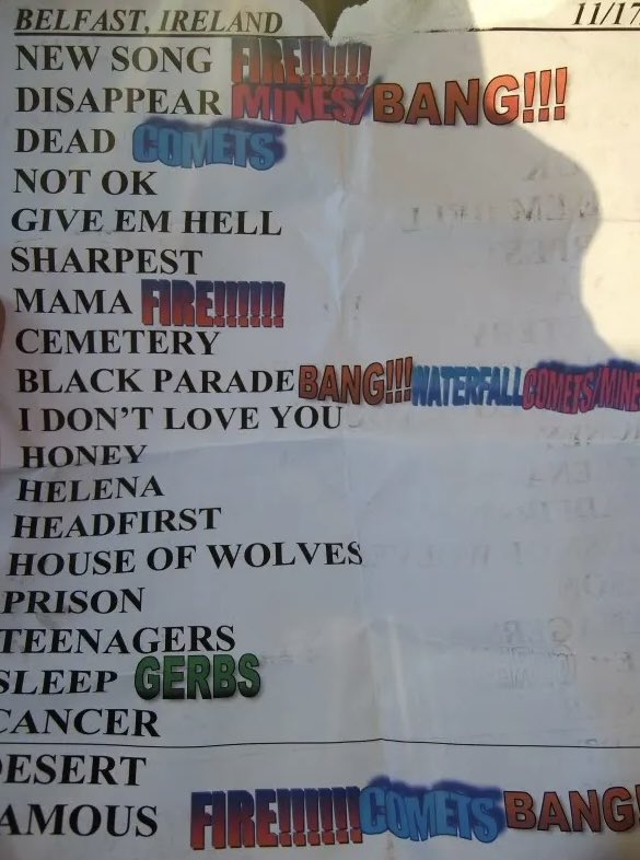 gorebugs's tweet image. this word art on mcrs setlist from 2007 is making me cackle i Need to know who added it 😭😭😭