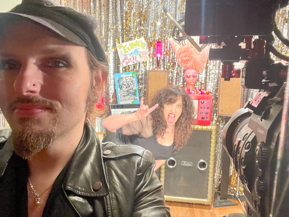 TheExBombers's tweet image. In the studio filming our TV show! How people get used to these lights we’ll never know…  We're bringing music videos back to the airwaves on the “Rock n Roll Video Show”!
#musicvideo #tvshow