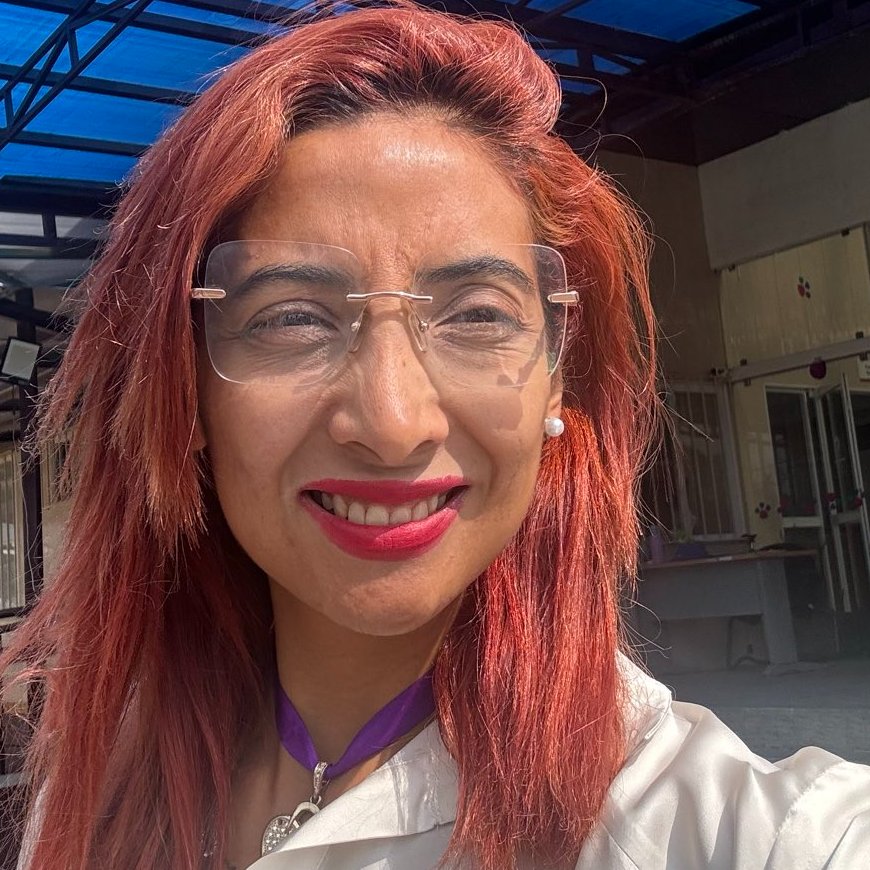 YoAmoaLaCiencia's tweet image. Funcionaria de Brugada amenaza a veterinarios con denuncia penal si se quejan por falta de medicamentos

Ana Villagrán, titular de la Agencia de Atención Animal  (AGATAN), amenazó a trabajadores del Hospital Veterinario de la CDMX.

Con denunciarlos ante el Ministerio Público si…