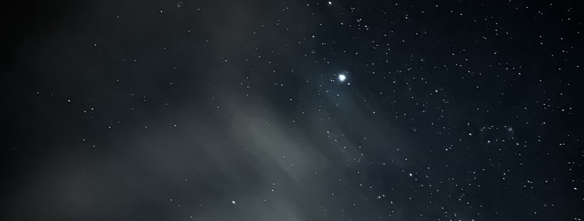 keeponloviinu's tweet image. January stars