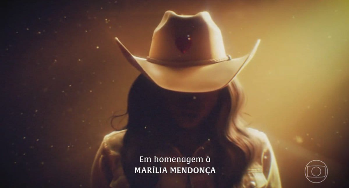 MariliaMDailyBr's tweet image. "Em homenagem a Marília Mendonça..." 👑