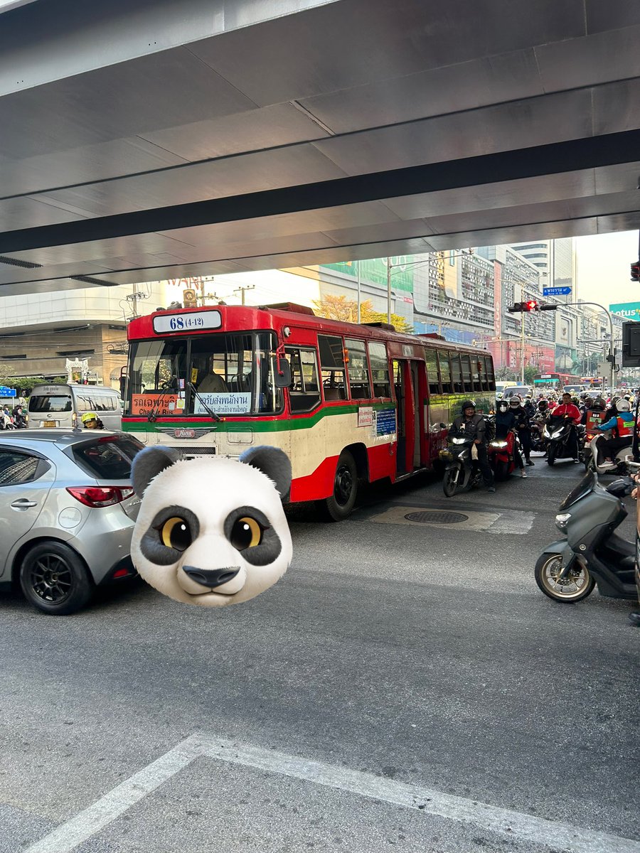 แยกฟอร์จูน รถเมเสียขวางเลนส์ตรงแยกเลย เลิศเลยแหละ