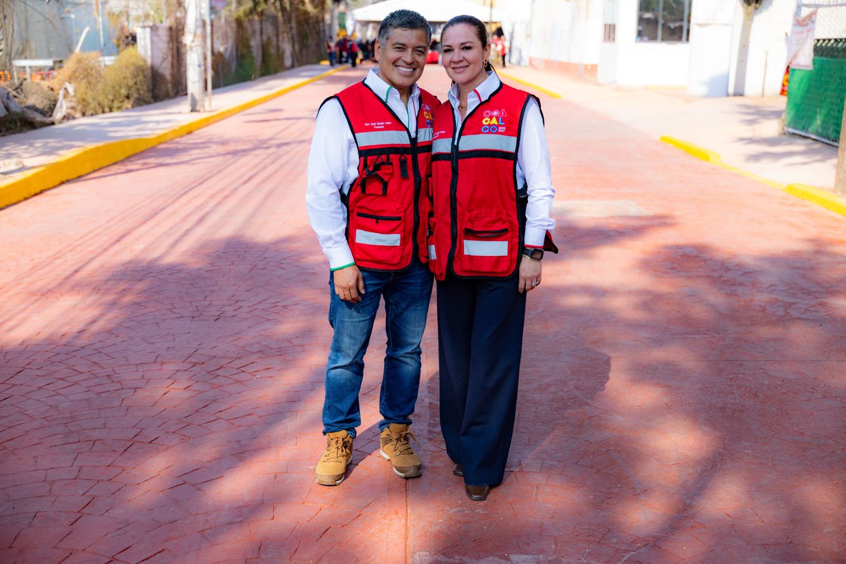 GobCoacalco2022's tweet image. ¡Entrega de resultados!
Inauguramos la repavimentación con concreto estampado de la Calle Hidalgo en la Cabecera Municipal, mejorando 2,500 m² de vialidad. 

En coordinación con #SAPASAC, también se rehabilitó la red de agua potable.

#ContinuidadDeBuenosResultados