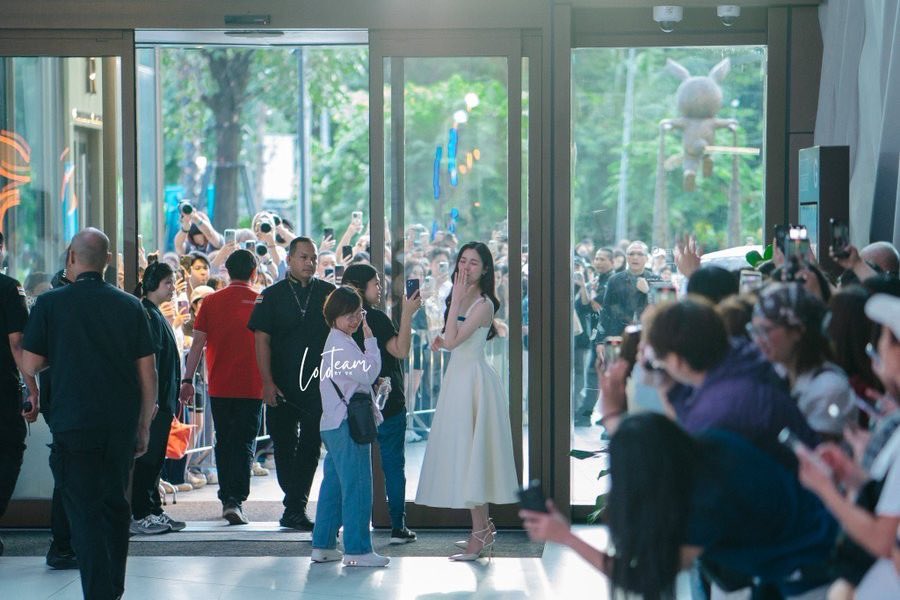 duidui013's tweet image. คิดถึงพี่หลิงจังเลย พี่แหม่มเหงาไหมนะตัวแสบไม่มากวน  

JOURNEY WITH LINGLING13
#Linglingkwong #หลิงหลิงคอง 
@linglingsirilak