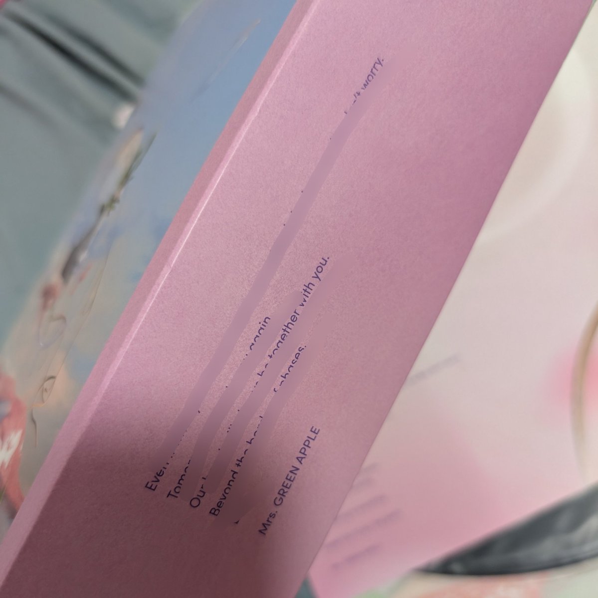branchofapple's tweet photo. これも今更な話しなのかもだけど…
Unityの初回BOXの側面に書いてあったメッセージの続きが昨年出たLP盤の歌詞カードの裏に書いてあったなんて聞いてない…

🥹🫶 https://t.co/1I1gi7OlvD