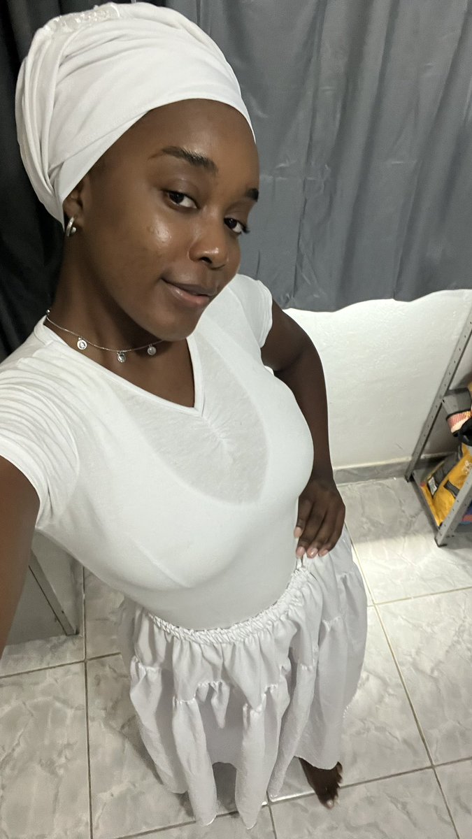 aluizarosaa's tweet image. Eu tinha muito medo de como essa notícia iria chegar. 
AMO minha religião, sou muito feliz em 9 anos como filha de santo…Preso SEMPRE pelo respeito e como disse na entrevista, eu e a equipe inteira tomamos muito cuidado pra não haja erro ou má interpretação +