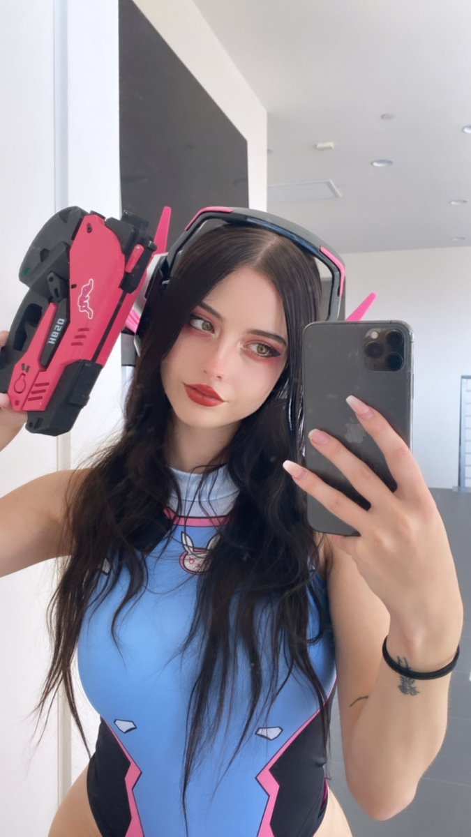 JuliaaBurch's tweet image. DVA ✨