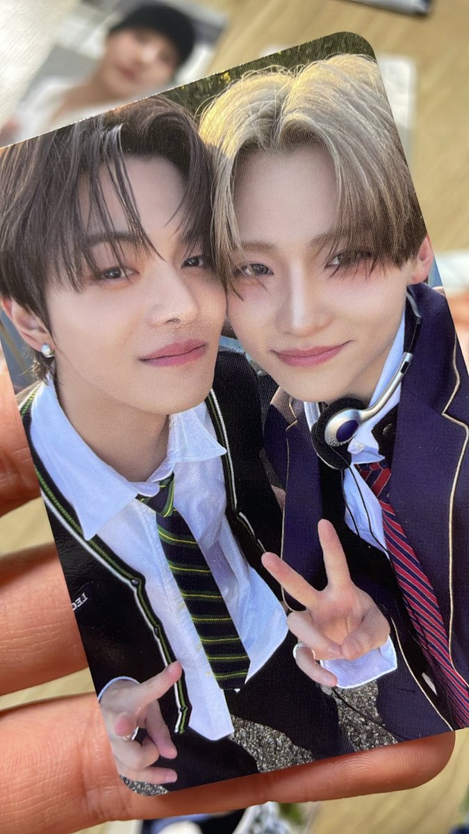 컹리 tweet media