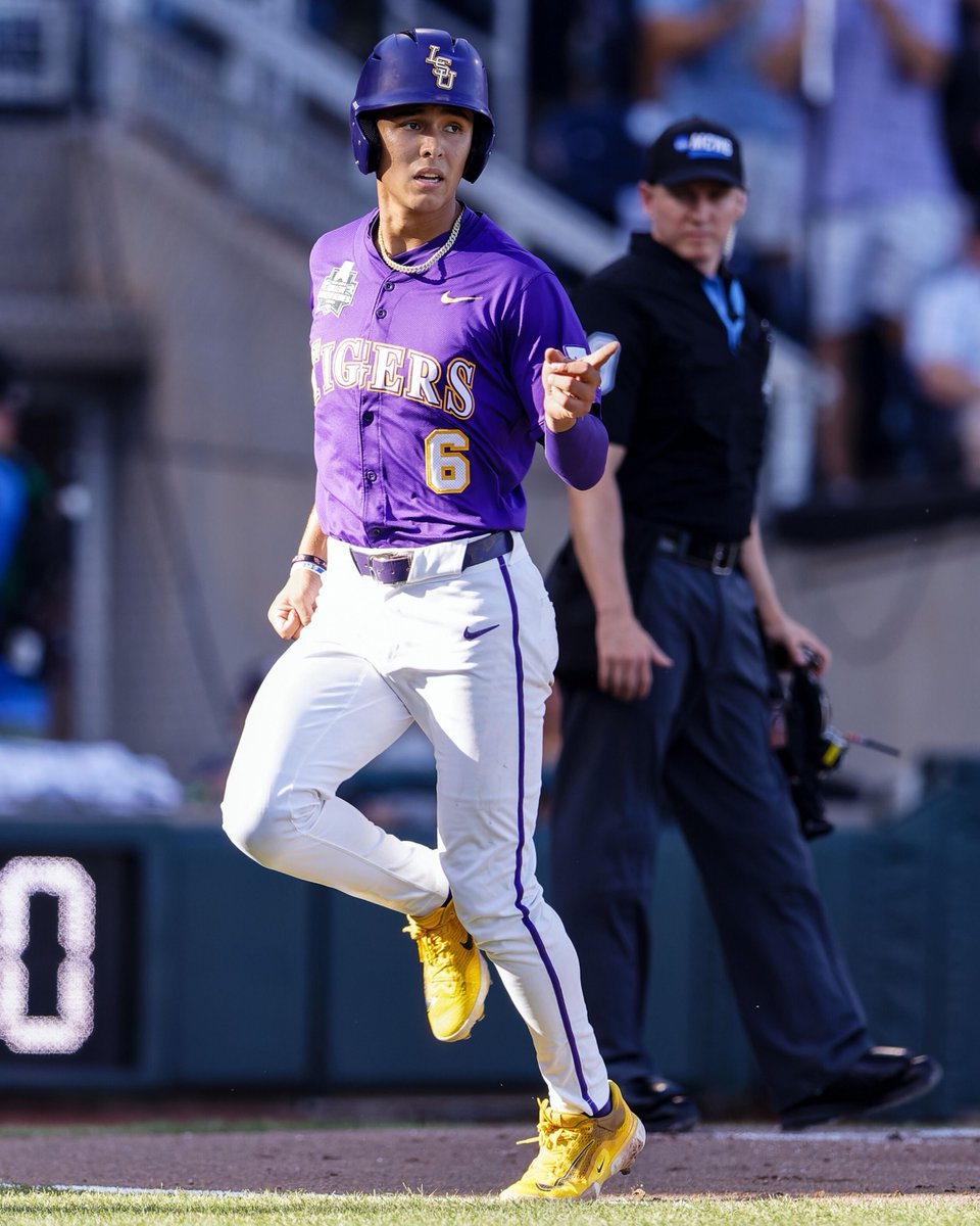 d1baseball's tweet image. "This is another LSU team ... that, if it stays healthy and gets the expected production, will be in the hunt for another ring."

Does No. 2 @LSUbaseball have the pieces to win its third national championship in four years?

🔗 d1ba.se/4qjfkrD