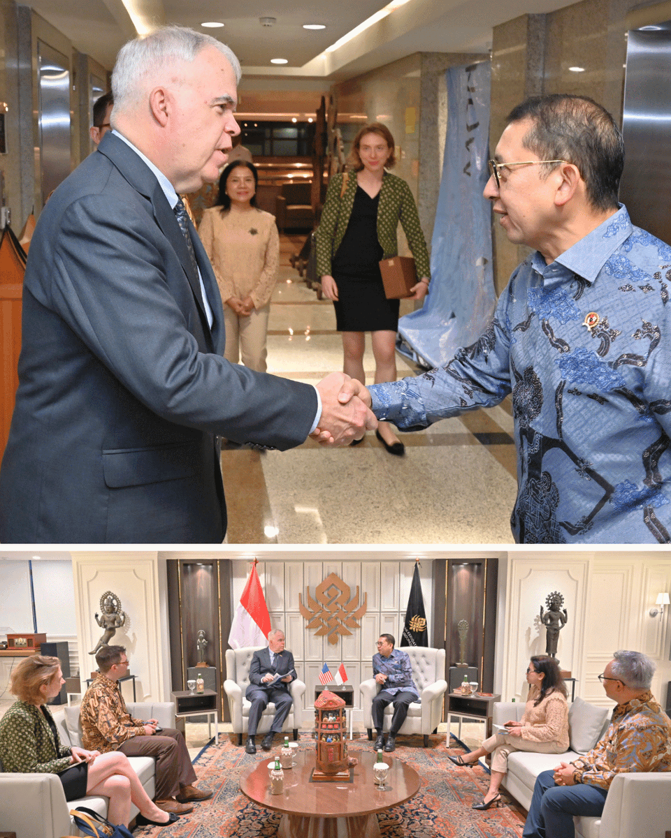 usembassyjkt's tweet photo. #PakPeter bertemu Menteri Kebudayaan Fadli Zon untuk membahas penguatan kerja sama pelestarian warisan budaya. โAmerika Serikat bangga mendukung pelestarian warisan budaya di Indonesia. Kami memiliki rekam jejak kolaborasi yang panjang, dan peluang ke depan sangat luasโmulai dari pemulangan artefak budaya, pendokumentasian koleksi museum, hingga pelestarian benda-benda dari sejarah kita bersama.โ #koleksikita