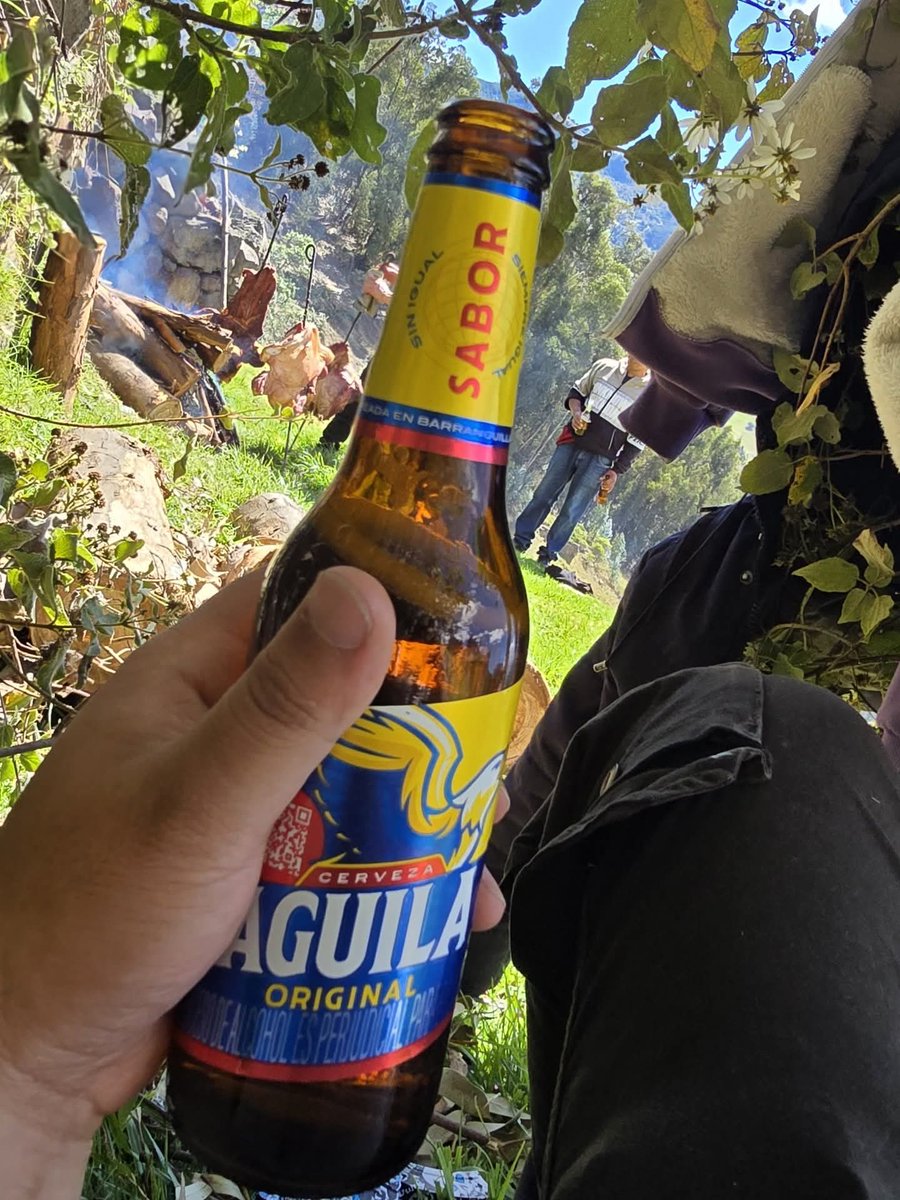 WiillOjeda's tweet photo. Mi inicio de 2026 
😎🎉🐶🧳🍃
.
.
.
.
 
#família #añonuevo #viajando #boyacá #naturaleza https://t.co/GBYE41gGye