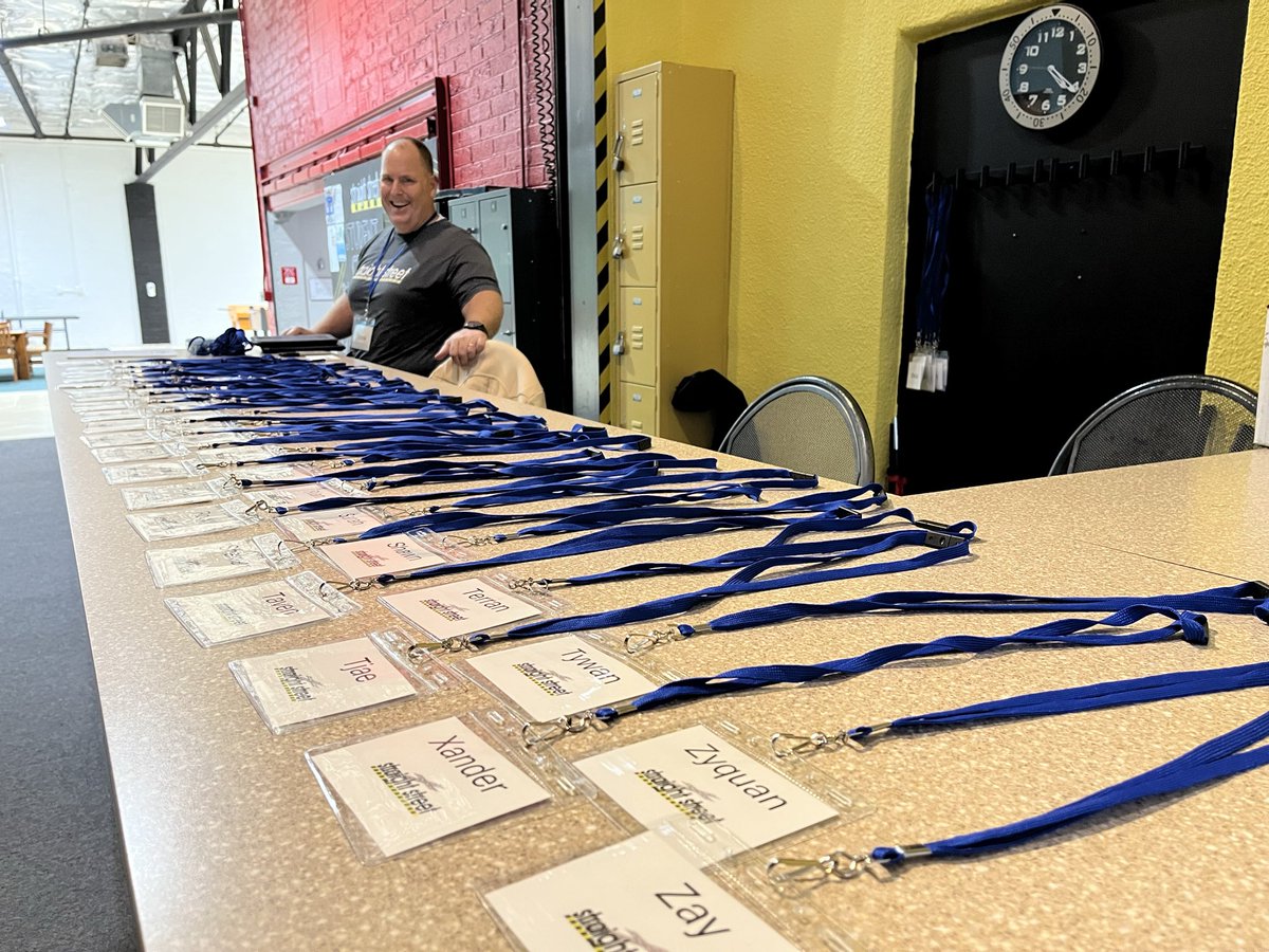 str8st's tweet image. Thankful as we started a new year, Pastor Derek Gordon has started a new series about your Name. Pray as we strive to know more about each student, how to pray, how to help and better serve. Everyone has a Name badge that Pastor Derek made. Please keep praying and sharing.