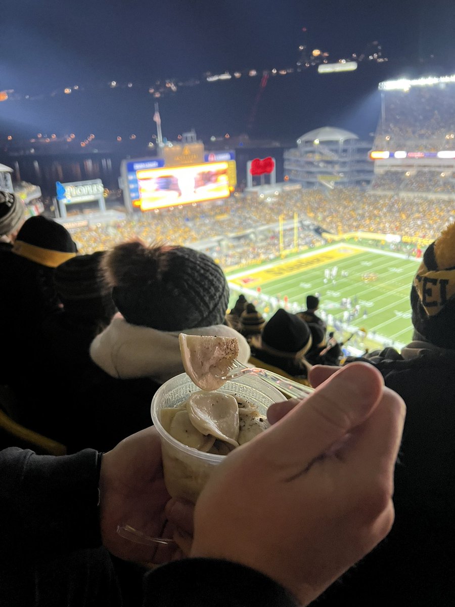 PGHNoContext's tweet image. 