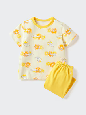 sanrio_oshikatu's tweet photo. ＼⚠️コラボ商品【予告】📣🆕／
ユニクロにてサンリオキャラクターズのフルーツモチーフのドライパジャマコレクションが4月下旬発売開始🥹🍎🍌🍊
今回は80～120cmのベビー＆キッズのドライパジャマだよ👶

色味も可愛くてたまらないね🥹🩷お子さんいる人要チェック📝
また発売日が近くなったらお知らせするね📣

👇気になる人はチェックしてみてね💕
■購入：ユニクロ店舗、ユニクロ公式オンラインストア
■発売日：4月下旬販売予定
■ラインナップ：
サンリオキャラクターズドライパジャマ…各1,990円(税込)
サイズ：80-120cm
https://t.co/7CAZ9NVBxs

#ユニクロ #サンリオキャラクターズ #サンリオ