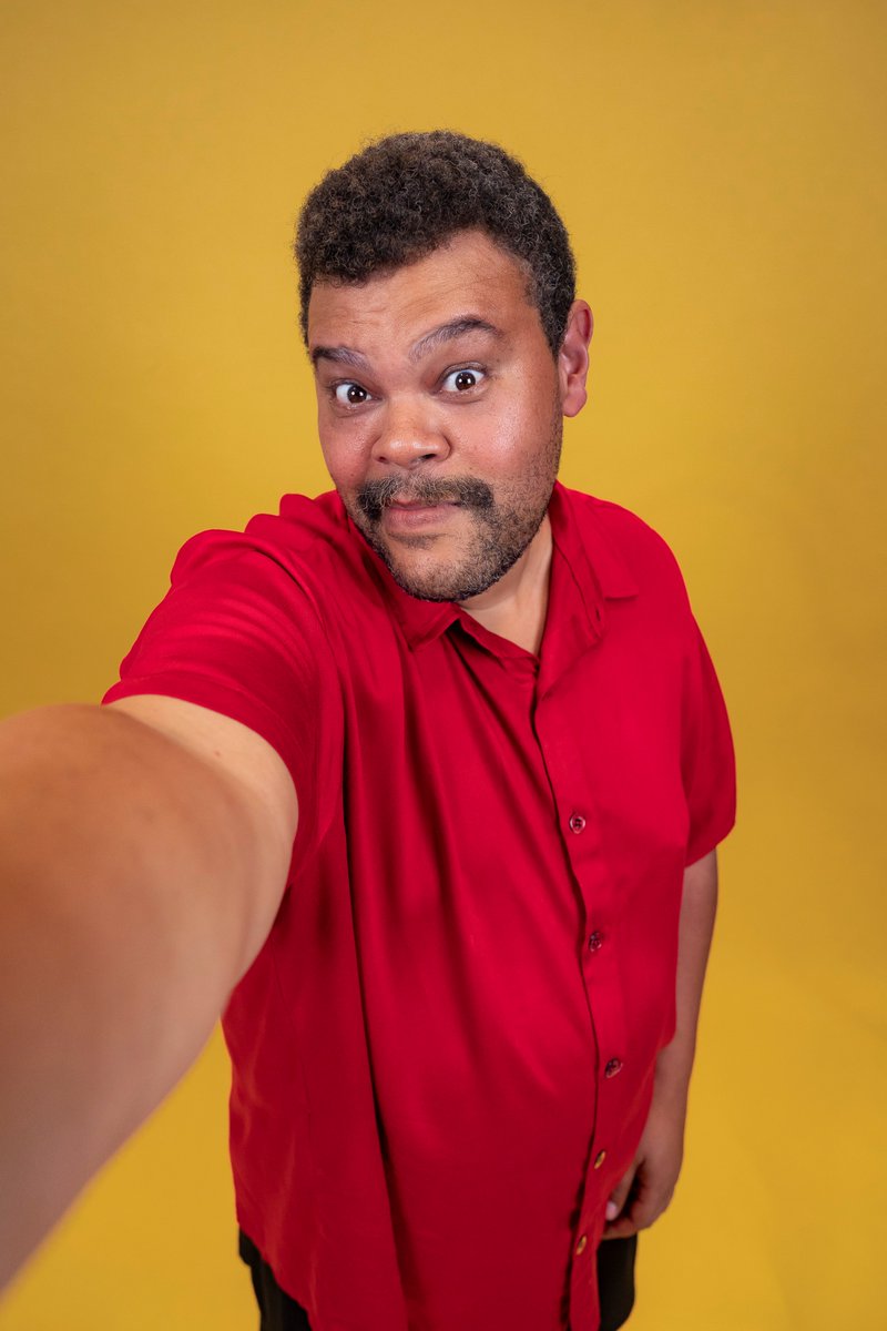 bbb's tweet image. Babu Santana (@babusantana) está confirmado no #BBB26 no grupo #Veterano. Hora da 1ª selfie como participante! 🎖️ #RedeBBB

📷: Globo/Manoella Mello