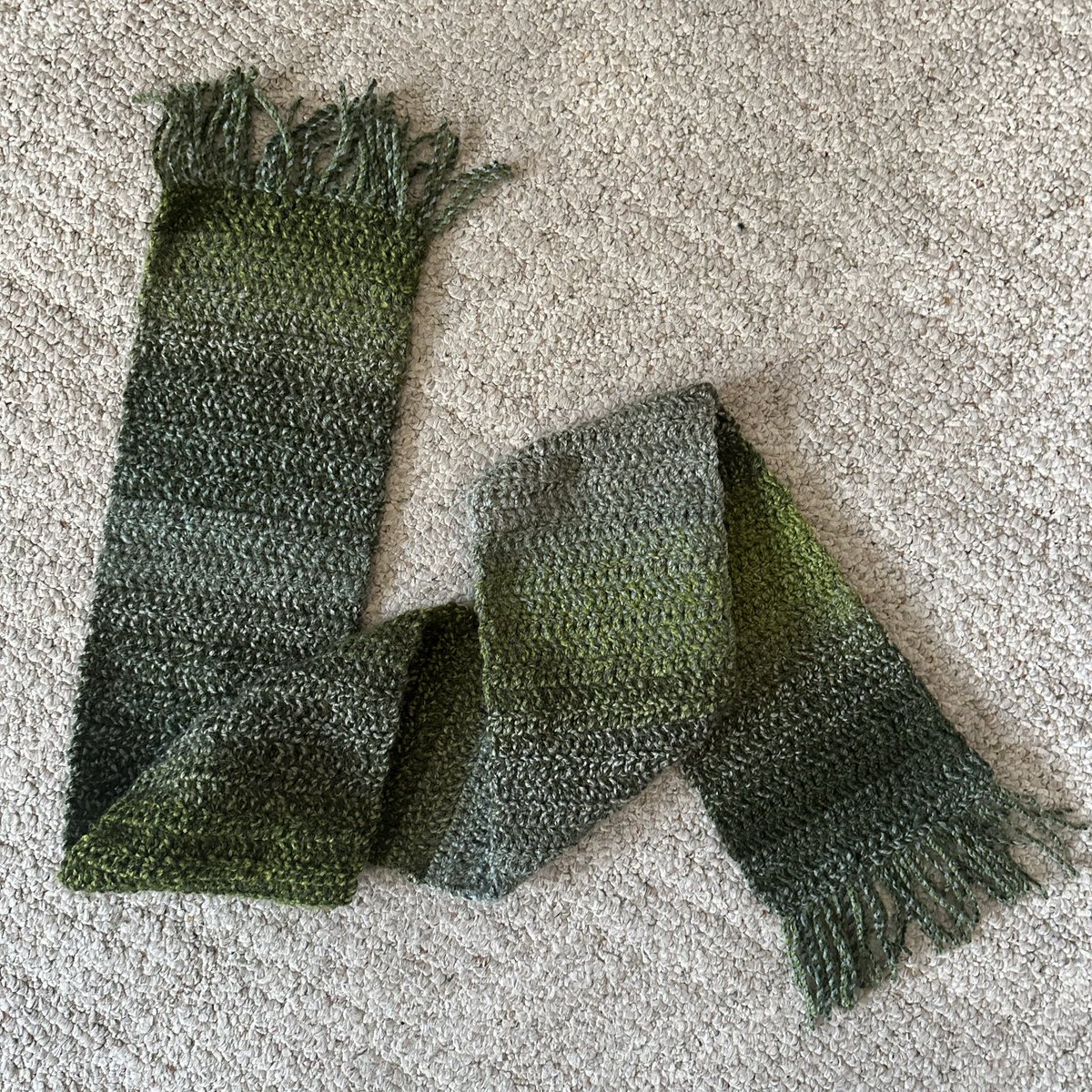 catidude's tweet photo. I made my mom a scarf 🧣 https://t.co/fjdB490ymh