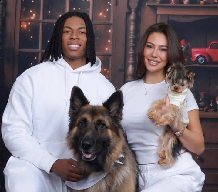 Hoopss's tweet image. Somebody said Jamyr Gibbs' girlfriend's dog looks like Travis Hunter..and I can’t unsee it 😭