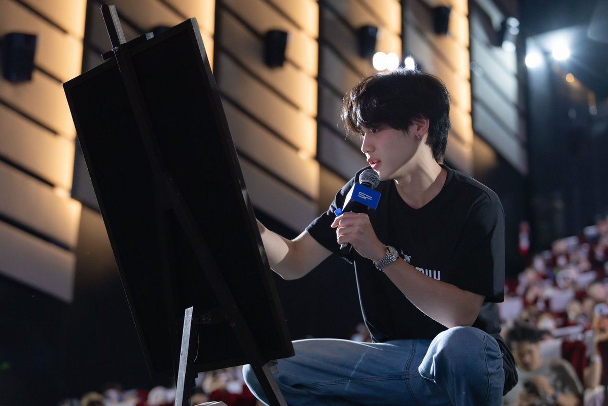 WeLoveSF's tweet image. 💞บรรยากาศความสนุก อบอุ่นหัวใจไปกับ
SEA, KEEN, SURF, JAVA, NONG NOOONG
ในรอบพิเศษ #SFFriendsScreening RENTAL FAMILY
ที่ SFW เซ็นทรัลเวิลด์

📸ผู้โชคดีสามารถดาวน์โหลดภาพ GROUP PHOTO ได้ตั้งแต่วันนี้ - 20 ม.ค. 69
คลิกดาวน์โหลดภาพที่ 👉 bit.ly/PG-SFFRental…