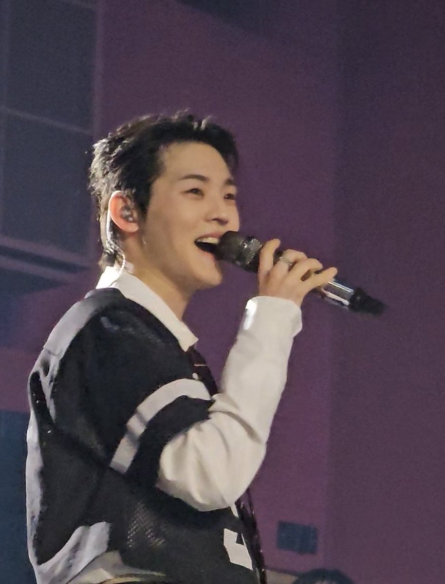 pak_tion's tweet image. THE MAP: BEYOND THE HORIZON day 2
#효진, #이션, #승준