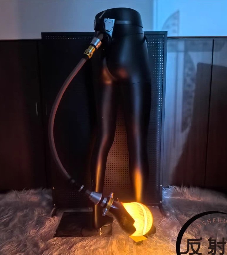 📢 판매글입니다!! RT♡♡

•명조 루미
가발 + 의상s + 신발230 + 꼬리 >>운포16

꼬리는 신품이고 불 들어옵니다!
전체적으로 퀄 좋고 가발은 옆머리 페이스글루 자국 있고 긴머리라 부스스함 있어서 받고 다시 땋아주는거 추천드립니다!
문의는 멘션이나 디엠주세요!♡