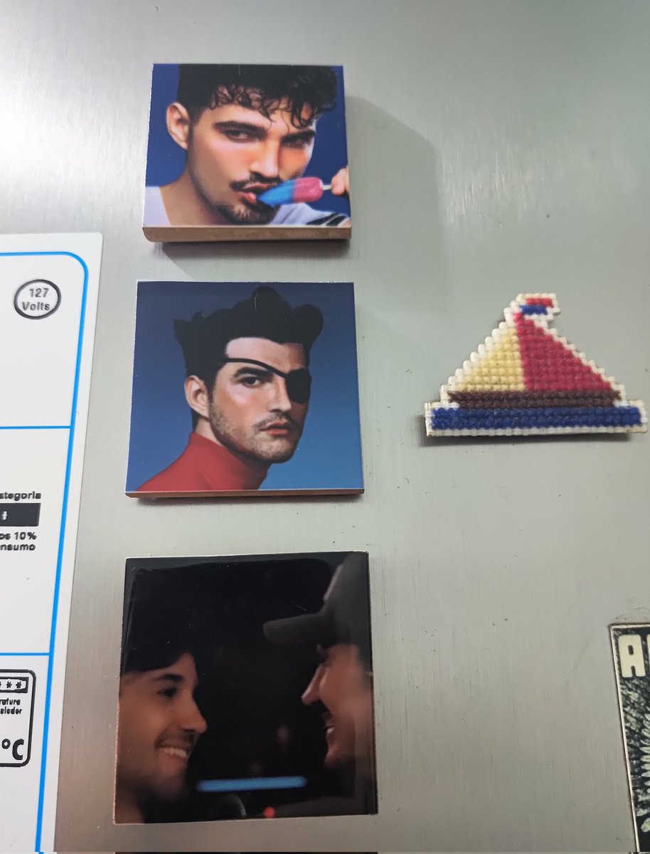 vicpirata's tweet image. o silêncio da tua falta...