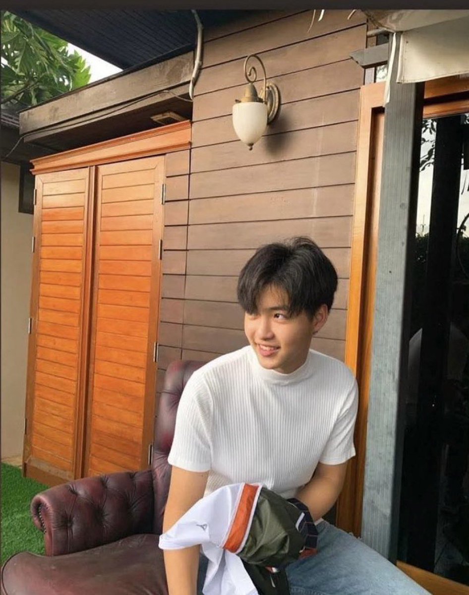 astonsdimpless's tweet image. my would kill for them line 💓