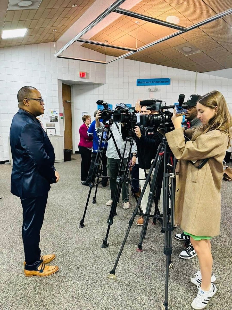 Dr. Marlow Artis tweet media