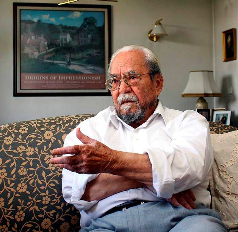 ◾️Halil İnalcık:  

"Türklerin övünülecek bir tarihleri var.   

Târih bilirseniz, ancak o zaman "Ne mutlu Türk'üm" sözünün bir mânâsı olur."