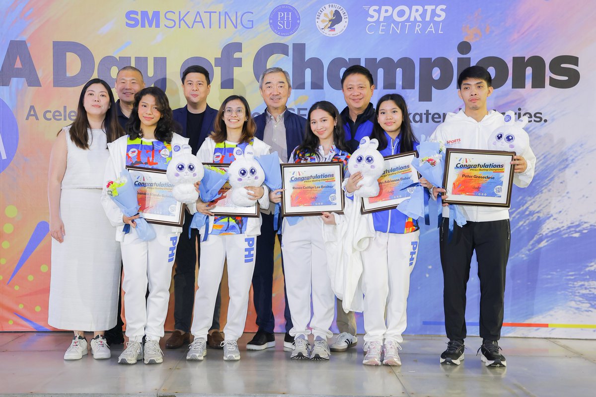 PhilstarNews's tweet photo. SM celebrates Filipino triumph on ice with a homecoming for our SEA Games skaters. Through SM Sports and Leisure Center, maxing out athletic talent is made possible in beloved, conducive spaces built for champions.
#EverythingHereAtSM #SMSkating
#BrandSpace https://t.co/jxza3ZsIkq