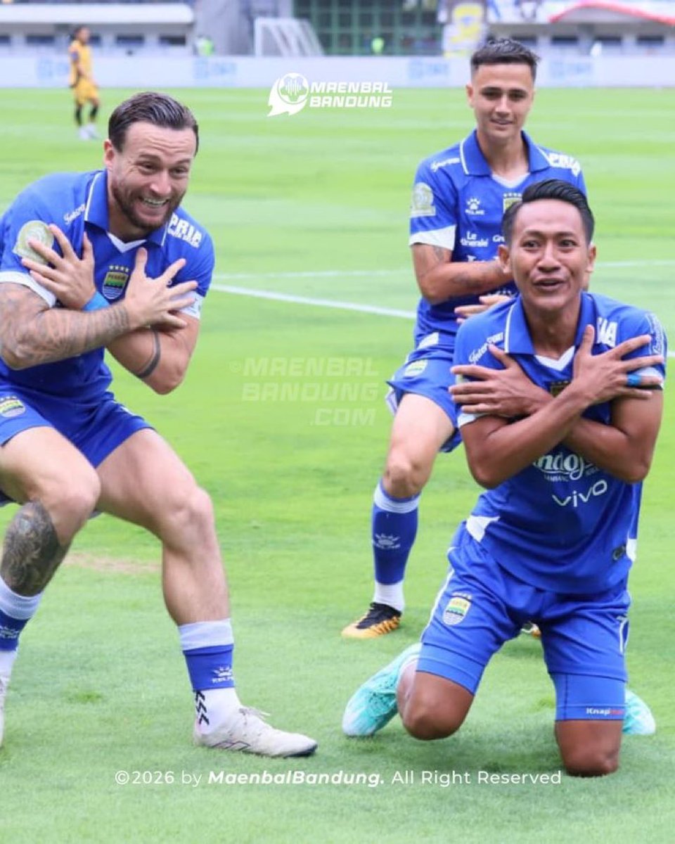 1 foto berapa agency?