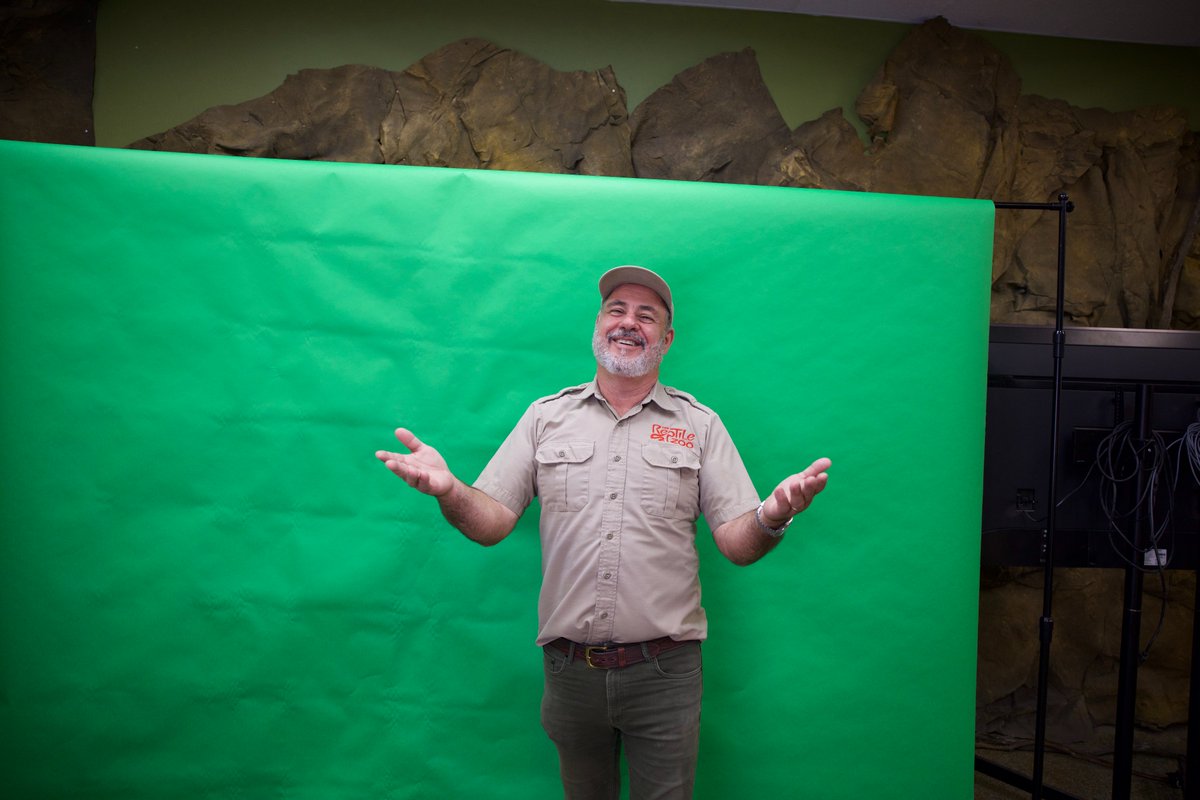 Getting ready to film some new content for y'all! #staytuned 📽️🎞️